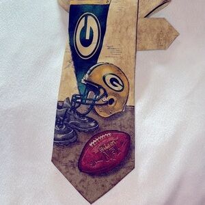 Green Bay Packers Themed Tie 100% Silk NFL Football Fan Mens Sports Accessories